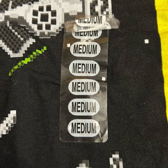 NWT Star Wars Retro Arcade Game Tee Men’s Size Med Black Short Sleeve Tee Styled - Picture 3 of 11